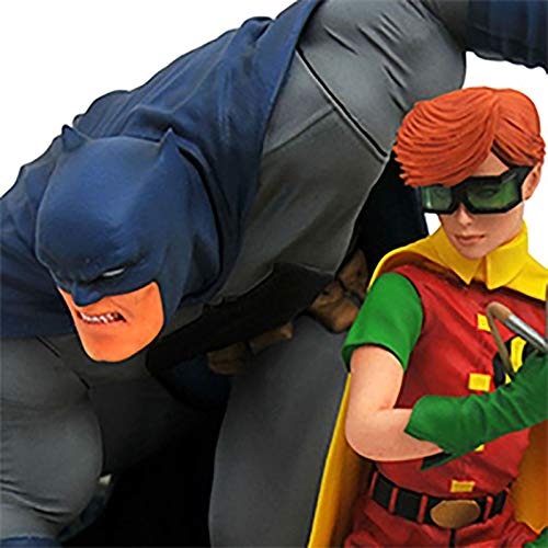 Dark Knight Returns Batman and Robin PVC Figure