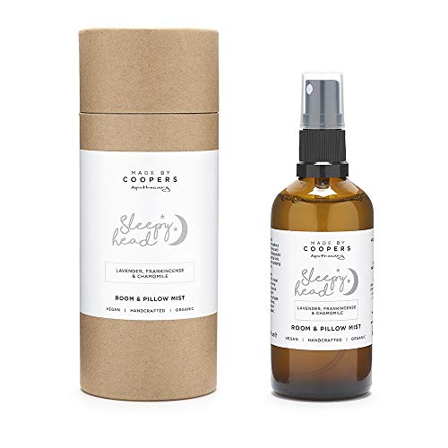 Lavanda, mirra, manzanilla relajante almohada Mist con aceites esenciales by Made By Coopers – Remedio natural para dormir – relajante Natural habitación y lino Spray en 100 ml botella de cristal