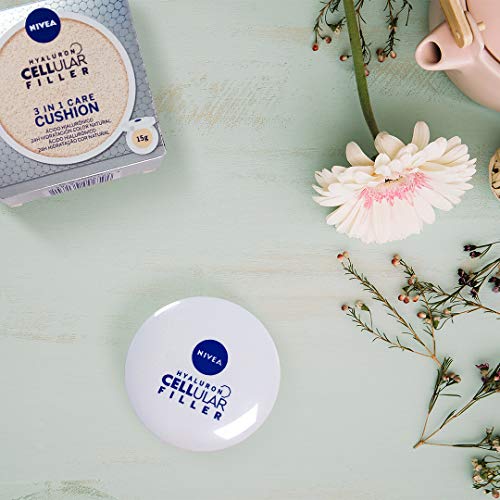 NIVEA Hyaluron Cellular Filler 3en1 Cushion Tono Medio (1 x 15 ml), cushion con pigmentos de color, cuidado facial antiedad con protección solar 15 para una piel radiante (84229)