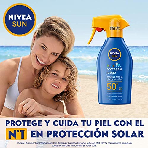 Nivea Sun Spray Solar Niños Protege Juega FP50+ (1 x 300 ml) pistola spray solar hidratante resistente al agua, protector solar infantil, protección solar muy alta