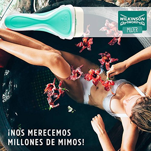 Wilkinson Sword Pack Intuition Sensitive Care - Maquinilla depilatoria y enjabonadora femenina Intuition + 3 cuchillas autoadaptables con cintas de seda hidratantes