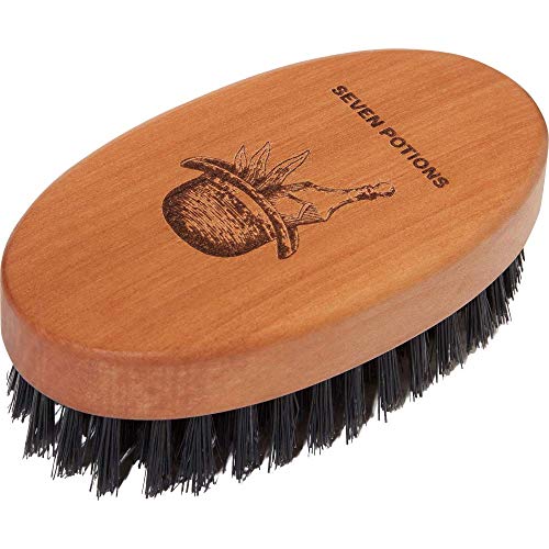 Cepillo para barba Seven Potions de cerdas de jabalí. Madera de peral y 100% cerdas de jabalí de primer corte. Cerdas firmes para dominar y suavizar el pelo facial