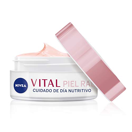 NIVEA VITAL Piel Radiante Cuidado de Día Nutritivo (1 x 50 ml), crema hidratante para reducir las arrugas, crema revitalizante de día para la piel madura