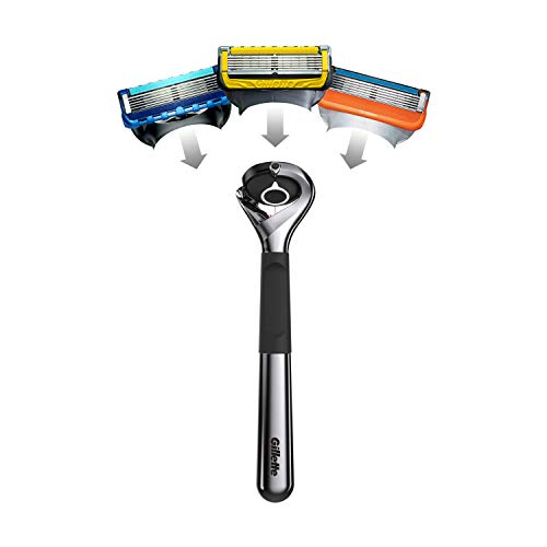 Gillette Fusion5 ProGlide Maquinilla de Afeitar Edición Limitada con Mango Cromado + 2 Cuchillas de Recambio + Soporte, Set de Regalo