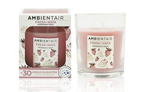 Ambientair. Vela aromática Fresa y Nata. Vela perfumada con cera vegetal y perfume natural con una duración estimada de 30 horas. Disfruta de la aromaterapia en tu casa con esta vela en vaso de cristal.