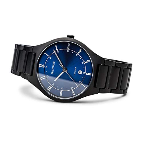 BERING Reloj Analógico para Hombre de Cuarzo con Correa en Titanio 11739-727