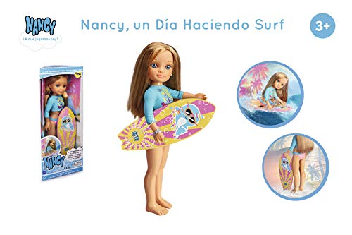 Nancy-Un día Haciendo Surf, Incluye Muñeca con Tabla y Neopreno, para niñas a Partir de 3 años (Famosa 700015528)