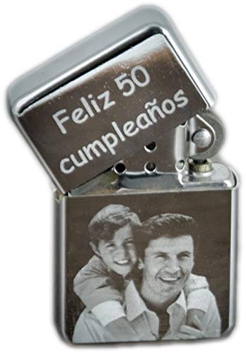 TusPlacas.es Mechero Personalizado Tipo Zippo. Personalizado con Foto y Nombre. Acero Inoxidable. Regalo Original para Bodas, Hombres. SIN Gasolina Bolsita de Tela de Regalo (Plateado)