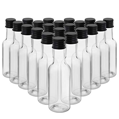 BELLE VOUS Mini Botellas de Licor (Pack de 24) - Botellas Pequeñas de Plástico 50ml Vacías - Tapa Negra de Rosca y Embudo- Verter Fácilmente y Llenado de Botellas - Mini Botella para Bodas y Fiestas