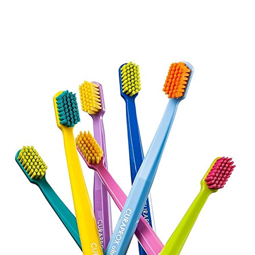 Cepillo de dientes Curaprox Ultra Soft 5460, muy suave, 3 unidades. Mejor de limpieza, suave al tacto, en colores sofisticados para él.