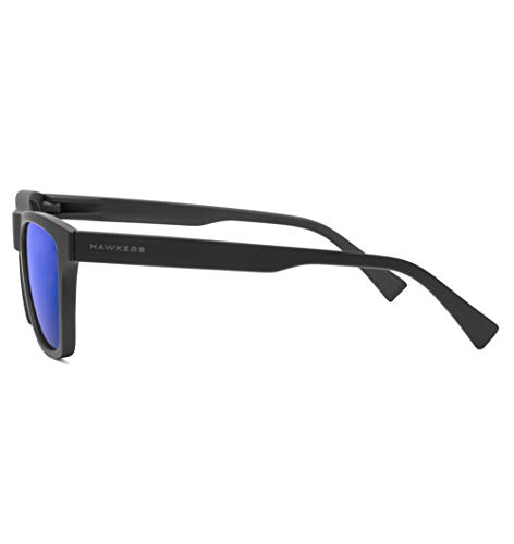 HAWKERS · ONE LS · Rubber Black · Sky · Gafas de sol para hombre y mujer