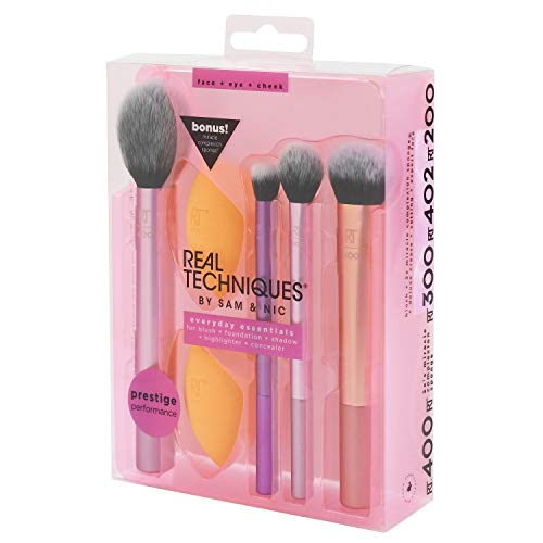 Real Techniques Everyday Essentials - Juego con esponja, brochas y pinceles de maquillaje, esponja extra, exclusivo de Amazon