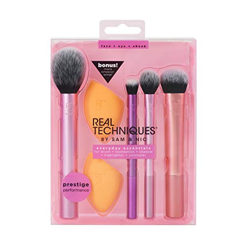 Real Techniques Everyday Essentials - Juego con esponja, brochas y pinceles de maquillaje, esponja extra, exclusivo de Amazon