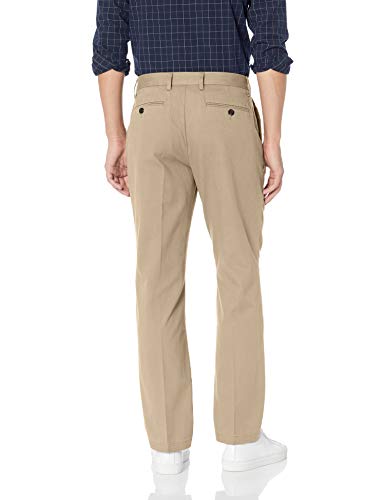 Amazon Essentials – Pantalón chino sin pinzas en la parte delantera, resistente a las arrugas, de corte recto para hombre, Marrón (Khaki), 35W x 30L