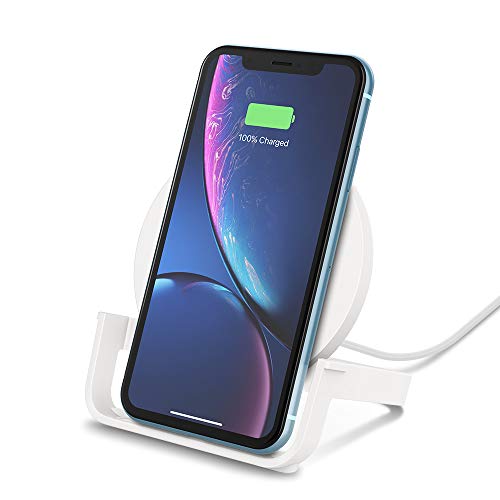 Belkin Boost Up Soporte de carga inalámbrica de 10 W (cargador para iPhone 11, 11 Pro/Pro Max, XS, XS Max, XR, SE, Samsung Galaxy S20, S20+, S20 Ultra, S10, S10+ y S10e, con enchufe británico, blanco)