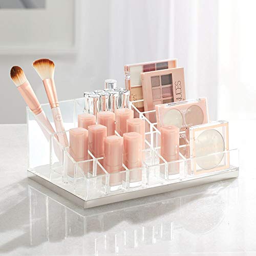 mDesign Práctico organizador de maquillaje – Decorativa caja para guardar cosméticos como esmaltes de uñas o polveras – Expositor de maquillaje con 17 compartimentos – transparente/plateado mate