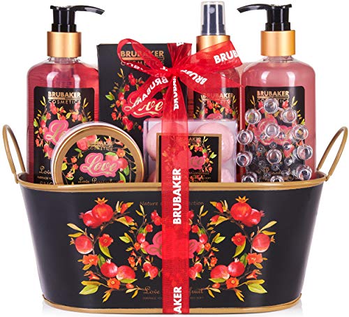 BRUBAKER Cosmetics Set de Baño y Ducha"Amor" con Fruta de la pasión - Set de regalo de 12 piezas en bañera vintage