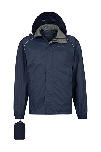 Mountain Warehouse Chaqueta Impermeable para Hombre Pakka - Chaqueta Plegable con Capucha, Abrigo para Hombre con Bandas Reflectantes, Chaqueta Ligera para la Lluvia Azul Marino XL