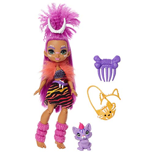 Cave Club Muñeca Roaralai, muñeca prehistórica con mascota y accesorios (Mattel GNL84)