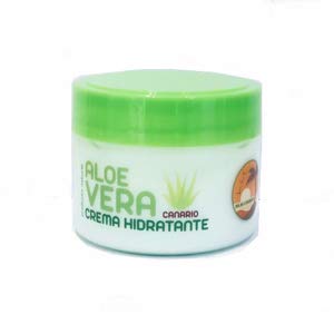 Crema Hidratante de Aloe Vera Lanzarote con Camomilla y Manteca de Karité Para Cara y Cuerpo. Uso Diario. Propiedades: Reparadora, Ilumina, Suaviza y Revitaliza la Piel. Después de la Ducha. 100% Aloe Vera Lanzarote. 250ml.