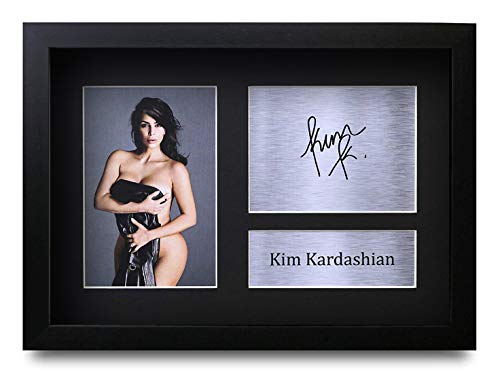 HWC Trading Kim Kardashian A4 Enmarcado Regalo De Visualización De Fotos De Impresión De Imagen Impresa Autógrafo Firmado por Ventiladores De Programa De TV