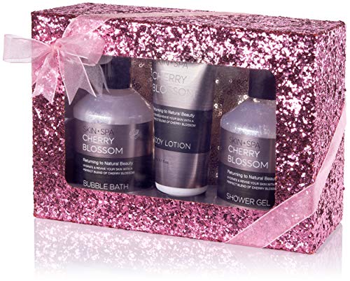 BRUBAKER Cosmetics Set de Baño y Ducha "Cherry Blossom Skin + Spa" con Aroma a Cerezo en Flor - Set de Regalo para Mujer de 4 piezas - Wellness Kit Purpurina rosa + Bolsa de Cosméticos