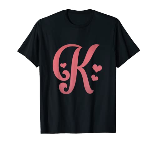 Letra inicial romántica K Monograma de corazón rosa Camiseta