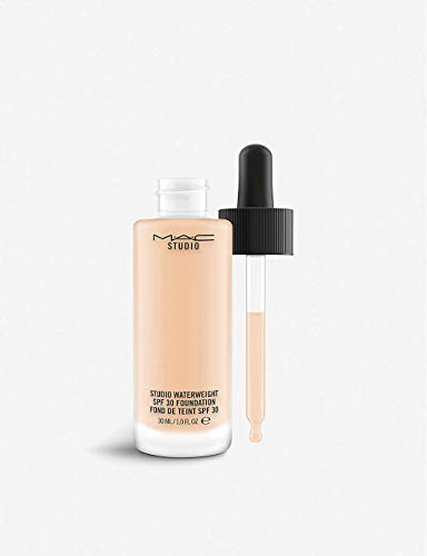 MAC Studio Waterweight Foundation NW20 Spf30, 30 ml