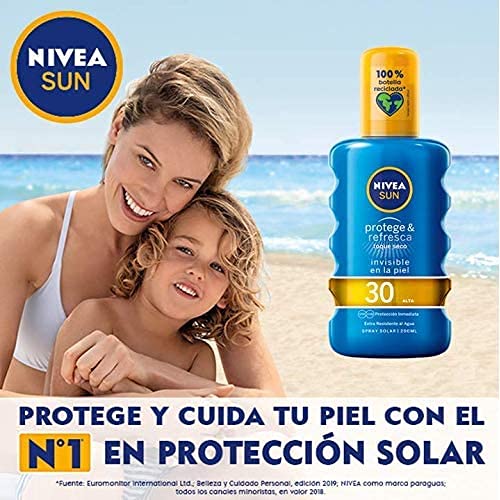 Nivea Sun Protege y Refresca FP30 Spray, Protección Solar Alta, 200ml