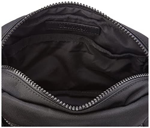 Calvin Klein CK Code Camera Bag, Crossovers para Hombre, Schwarz, Medium