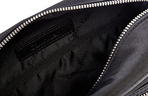 Calvin Klein Urban Pro-Neceser, Accesorio de Viaje-Billetera Plegable Triple para Hombre, Schwarz, Talla única