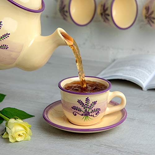 City to Cottage® Morado y Crema | Patrón Lavanda | Hecho a Mano por Diseñadores | Cerámica Única de 9oz/250ml | Taza de Café Capuchino con Plato | Regalo