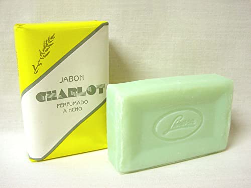 PASTILLA DE JABON DE TOCADOR CHARLOT LINASA MEDIANA 70 GRAMOS VERDE PERFUMADA CON AROMA A HENO PARA CUIDADO NATURAL DE MANOS