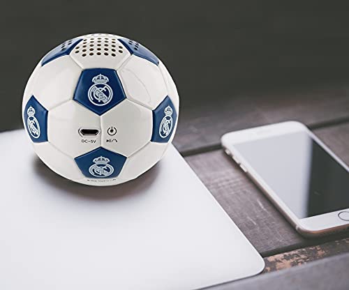 Real Madrid Altavoz Bluetooth Inalámbrico con Forma de Balón con 3-4 horas de autonomía