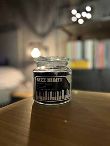 Bacana Candle - Vela Perfumada en Vaso - Vela Aromática en Frasco de Vidrio con Tapa - Vela Original para Regalo - 560 gramos - ± 100 Horas de Combustión - Jazz Night - Bergamoto Italiano