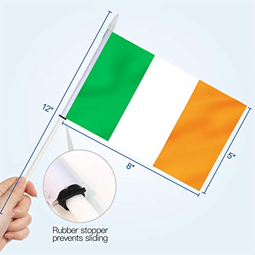 Bandera de palo de Irlanda, ANLEY Bandera nacional de Irlanda de 5x8 pulgadas con mini asta con poste sólido blanco de 12 "- Colores vivos y resistentes a la decoloración - Banderas de palo