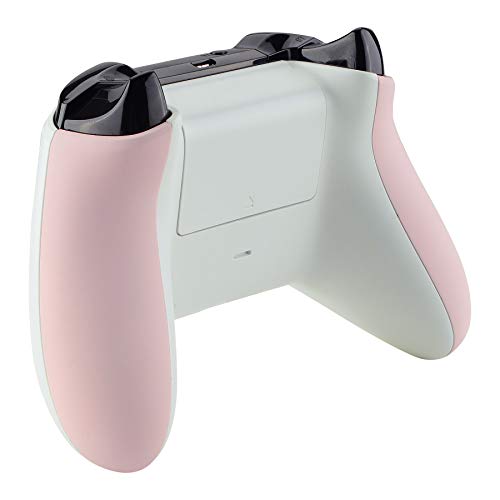 eXtremeRate Agarre Antideslizante para Mando Xbox One S/X Empuñaduras Accesorios Asa Izquierda Derecha Mango de reemplazo Carcasa de Grip para Mando de Xbox One S Xbox One X(Model 1708) Rosa Sakura