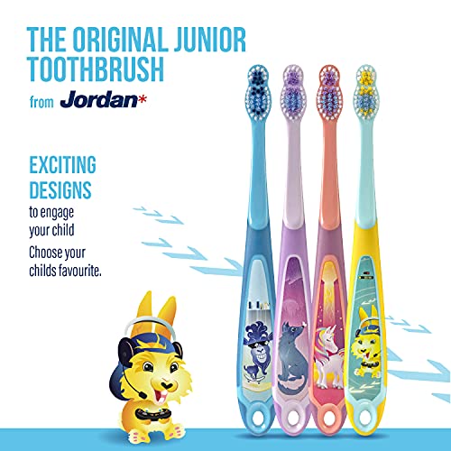 Jordan* | Step 3 | Cepillo de dientes para niños de 6 a 9 años | Cepillo de dientes para niños con cerdas suaves, mango ergonómico doble y sin BPA | Color azul y rosa | Pack de 4 unidades