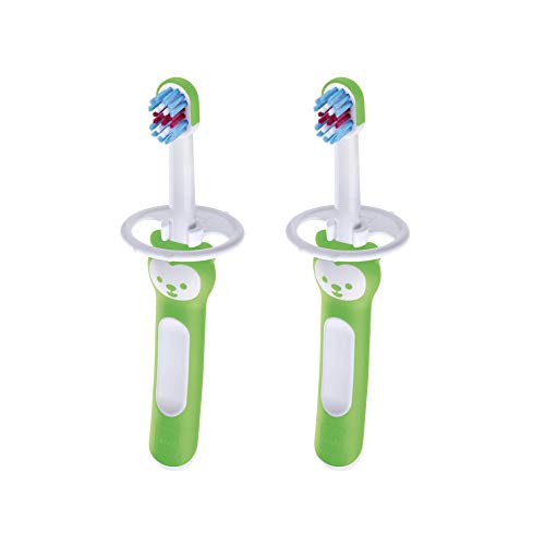 MAM Cepillo Baby's Brush Set C121 - Set de Dos Cepillos de Dientes con Mango corto y Compacto, con Anillo de Seguridad, para Bebés a partir de 6 meses, Verde, 2 unidades