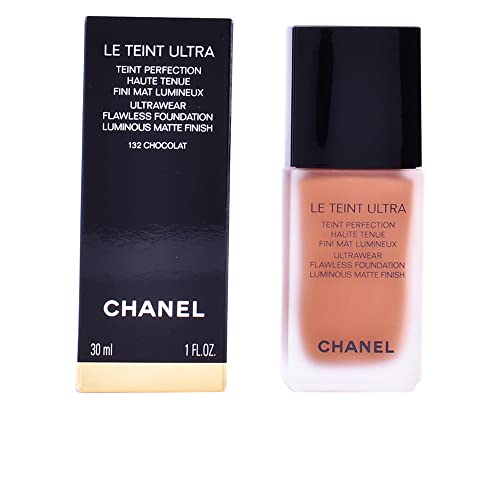 Chanel, Maquillaje en polvo (Tono 132 Chocolat) - 30 ml.