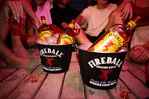 Fireball Cinnamon Whisky Con 7 Chupitos De Regalo -700 ml