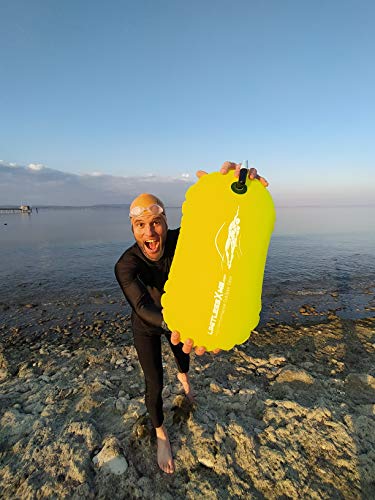 LimitlessXme Boya De Natación Amarilla con Funda para Móvil. Visibilidad y Seguridad al Nadar en el mar y en el Lago. Swim Buoy Inflable para Aguas Abiertas