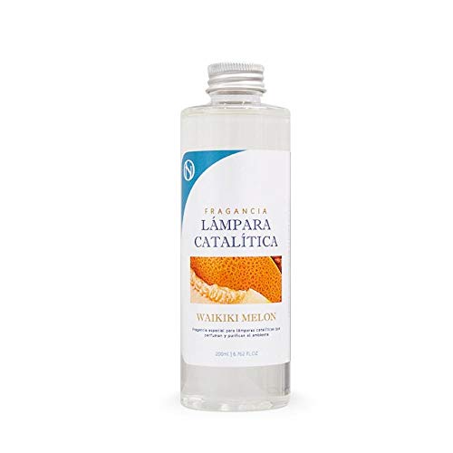 M MAMA MANUELA Pack Lámpara Catalítica y Fragancia. Modelo Purple - perfuma y sanea el Ambiente. Elimina Malos olores e impurezas del Aire - MamaManuela (Aroma Waikiki Melon - 200ml)