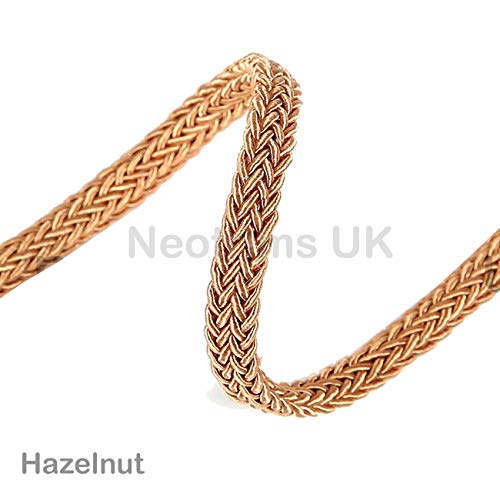 Ribete de cordón tubular I en viscosa, tejido de ganchillo, adorno de cordón trenzado de joyería trenzada de 8 mm. Efecto de diseño de espina de pescado. Neotrims uk. Hazelnut, 10M