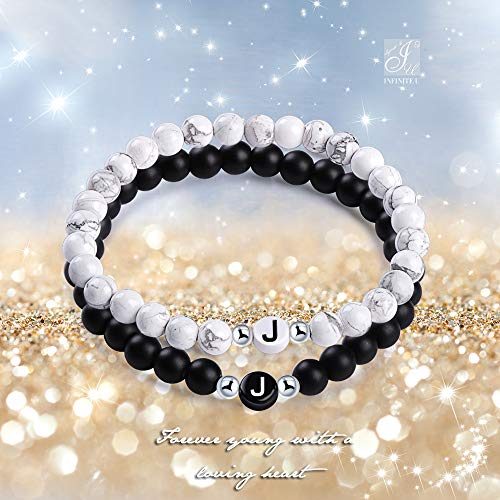 Unendlich U- Nombre Pulsera de Amistad Hecha de Piedras Naturales con Cuentas de Letras de J, Juego de 2 Pulseras para Mujeres Hombre, Color de Negro y Blanco