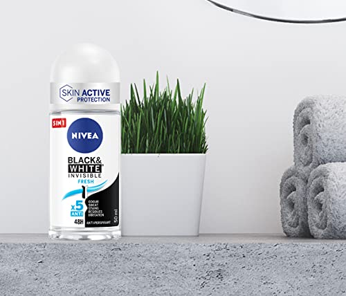 NIVEA Invisible Black & White Fresh Desodorante roll-on, 6 envases de 50 ml