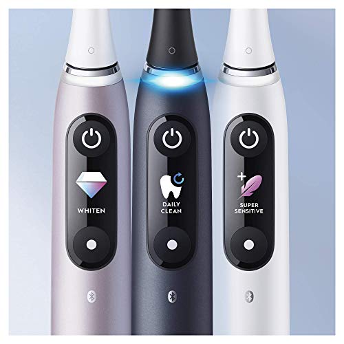 Oral-B iO9 Cepillo de Dientes Eléctrico con Mango Recargable, Tecnología Magnética de Braun, 1 Recambio, Pantalla a Color, Cargador, Funda Magnética y Estuche de Viaje - Negro