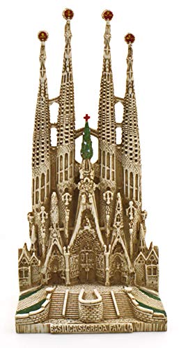 Sagrada Familia en Resina y Pintado a Mano. Decoración Inspirada en la Arquitectura MODERNISTA DE Barcelona. 10,5 cm x 10 cm x 23 cm