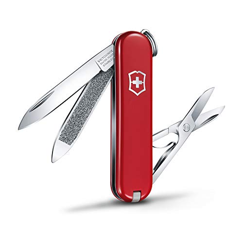 Victorinox Classic Navaja con 7 funciones, incluyendo tijeras y lima de uñas con limpiaúñas