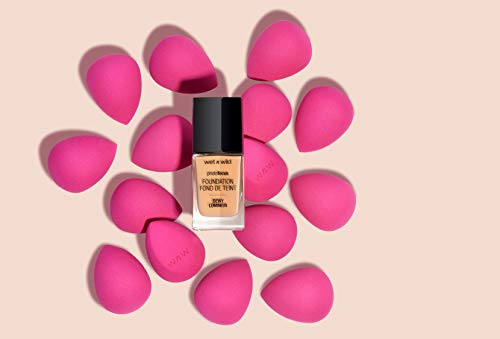 Wet n Wild - Photo Focus Foundation DEWY - Base Ligera, Hidratante y Supernutritiva para Pieles Normales y Secas - Atenúa las Imperfecciones y Minimiza los Poros - Vegano - Soft Ivory - 1 Unidad